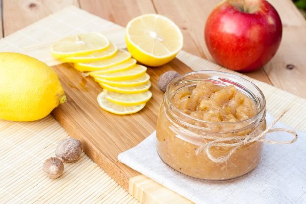 Apple jam with lemon Apple jam with lemon
