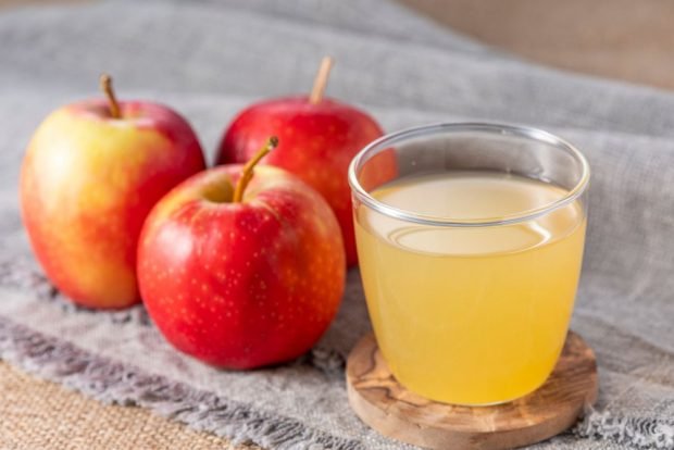 Apple juice through juicer