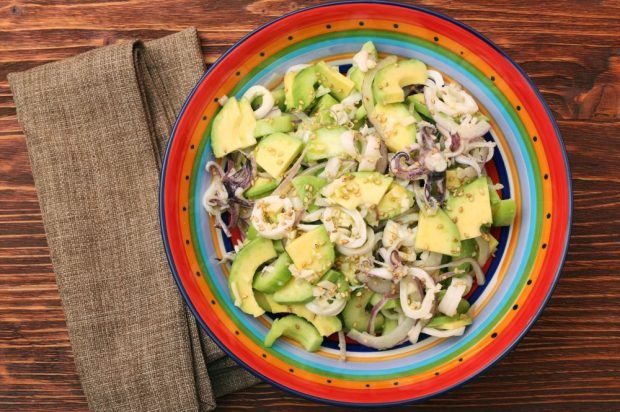 Avocado salad, squid and octopuses