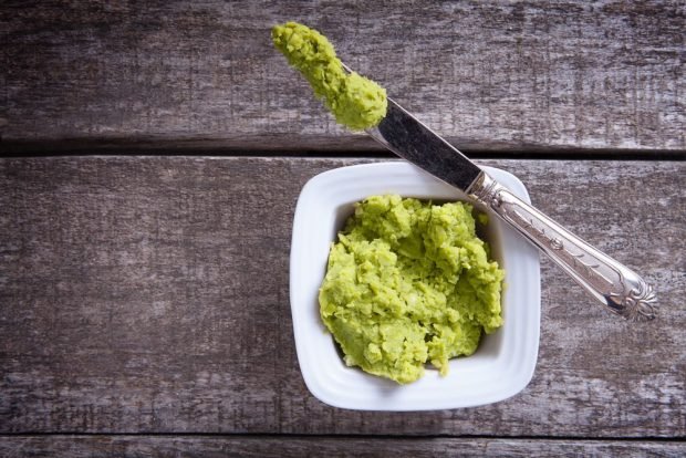 Avocado sandwich paste with garlic Avocado sandwich paste with garlic