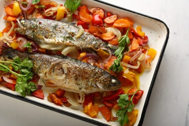 Baked trout with vegetables Baked trout with vegetables