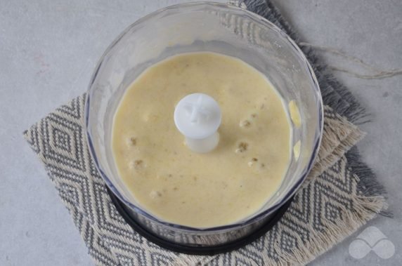 Banana mousse with almonds - recipe photo, step 2