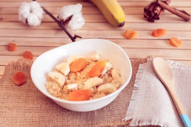 Barley porridge on the water in a slow cooker Barley porridge on the water in a slow cooker