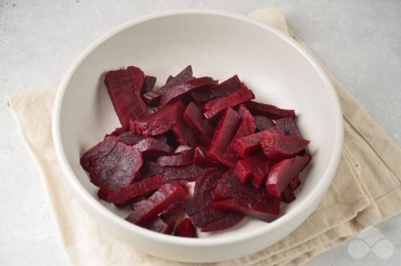 Beetroot and avocado salad - recipe photo, step 1