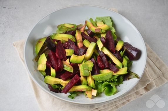 Beetroot and avocado salad - recipe photo, step 3