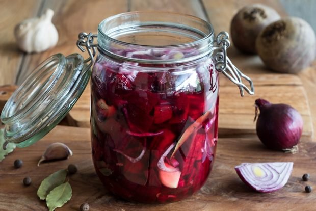 Beetroot and purple onion salad Beetroot and purple onion salad