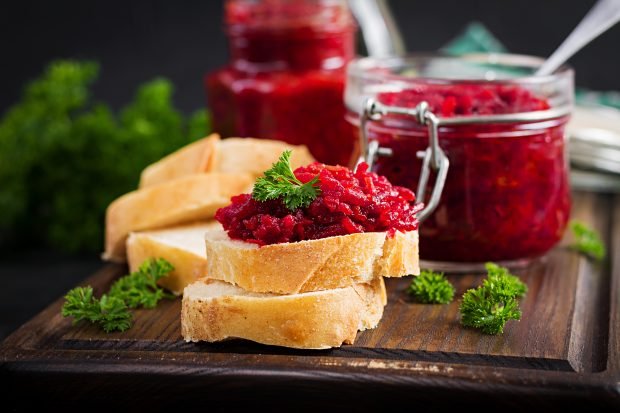 Beetroot salad for the winter in banks without sterilization Beetroot salad for the winter in banks without sterilization