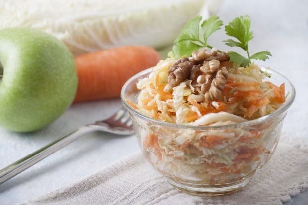 Beijing cabbage salad with apple and carrots Beijing cabbage salad with apple and carrots