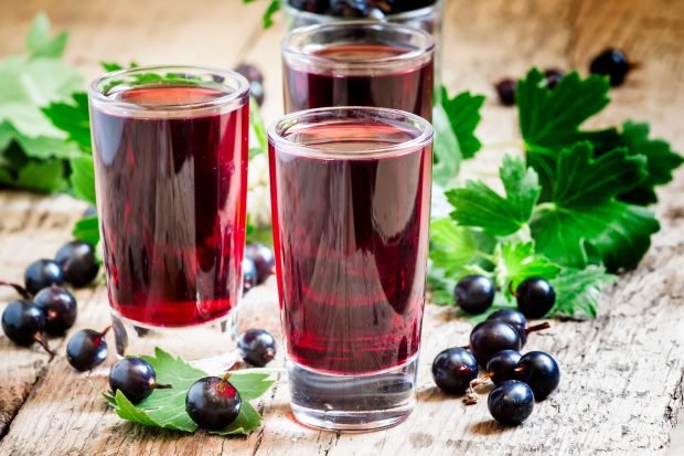 Black currant juice for the winter Black currant juice for the winter
