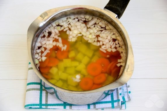 Broccoli and carrot vegetable soup - recipe photo, step 2