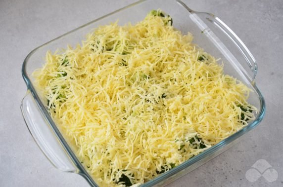 Broccoli chicken under cheese - recipe photo, step 4