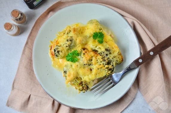 Broccoli chicken under cheese - recipe photo, step 5