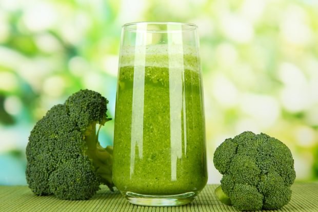 Broccoli smoothie Broccoli smoothie