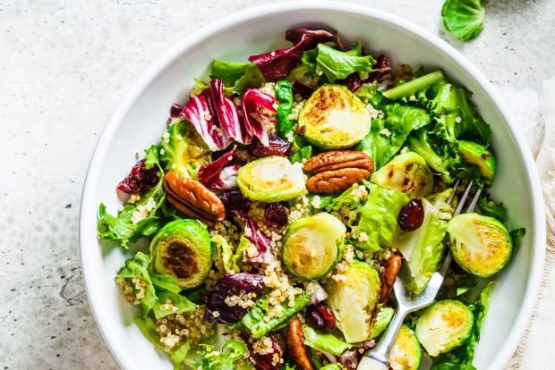 Brussels cabbage salad and nuts Brussels cabbage salad and nuts