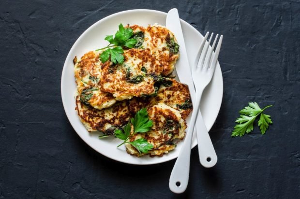 Cabbage pancakes and spinach