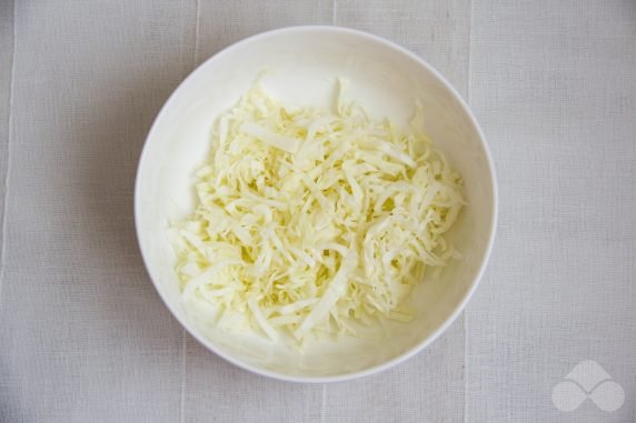 Cabbage salad, bell pepper and Korean carrots - recipe photo, step 2