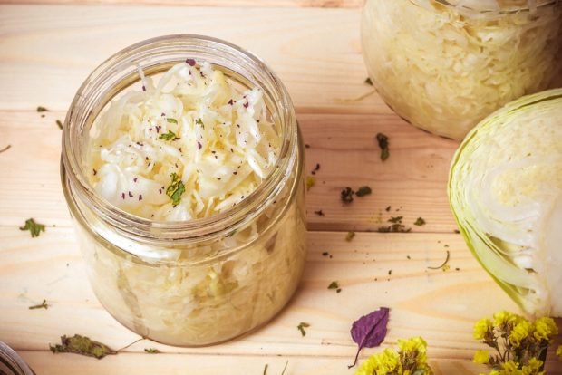 Cabbage salad with herbs Cabbage salad with herbs