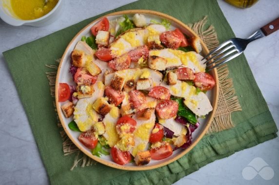 Caesar salad with chicken - recipe photo, step 8