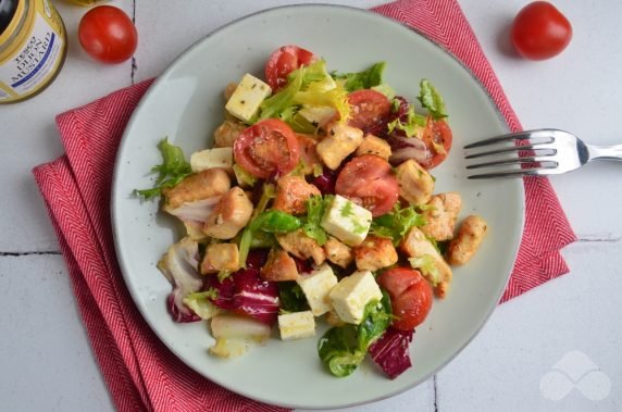 Caesar salad with chicken and feta - recipe photo, step 5