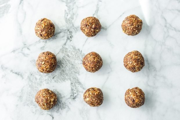 Candy with CHIA seeds