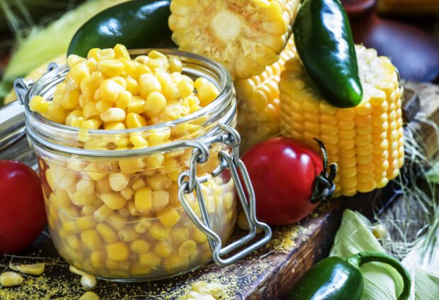 Canned corn for the winter Canned corn for the winter