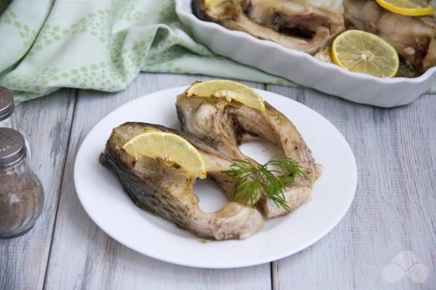 Carp pieces in the oven Carp pieces in the oven