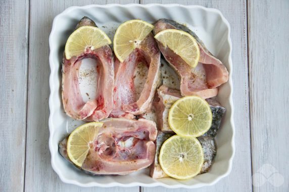Carp pieces in the oven - recipe photo, step 3