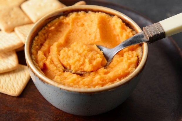 Carrot hummus Carrot hummus