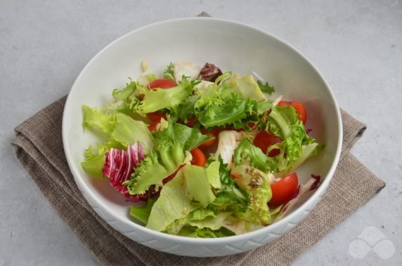 Cherry salad and mushrooms - recipe photo, step 2