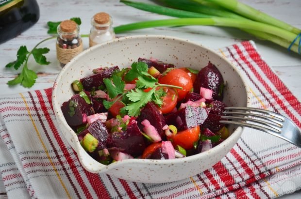 Cherry salad with beets and tomatoes