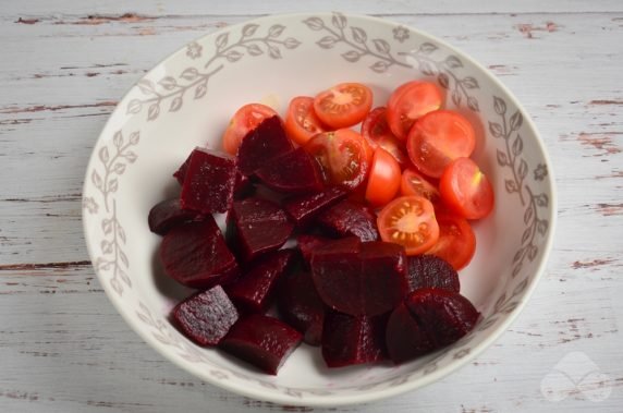 Cherry salad with beets and tomatoes - recipe photo, step 2
