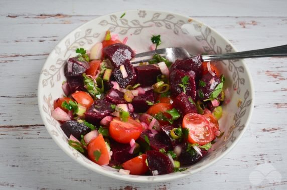 Cherry salad with beets and tomatoes - recipe photo, step 3