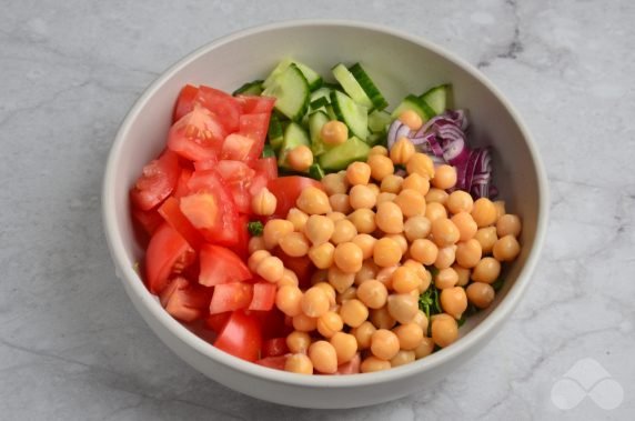 Chicker and vegetable salad - recipe photo, step 2