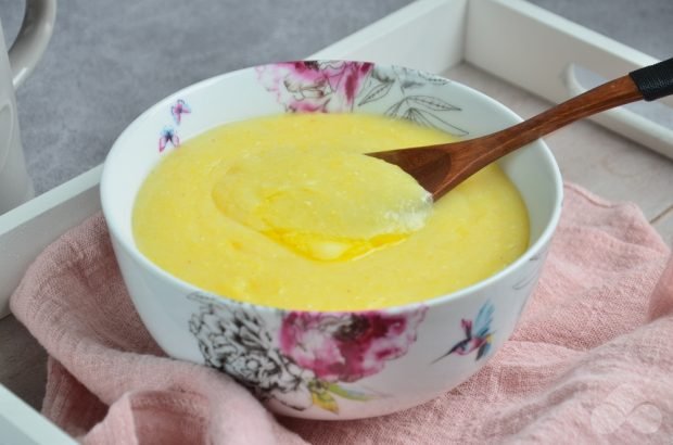 Classic recipe for corn porridge Classic recipe for corn porridge