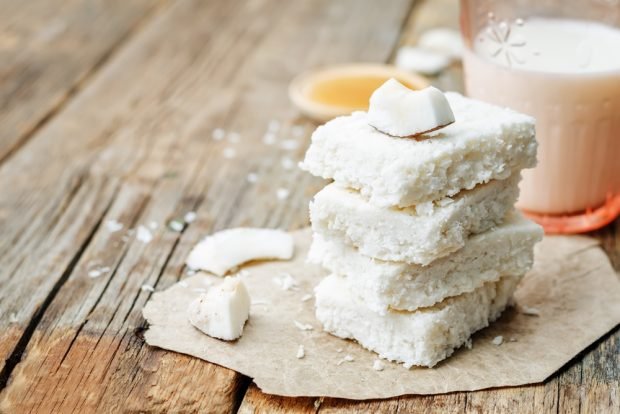 Coconut bars Coconut bars