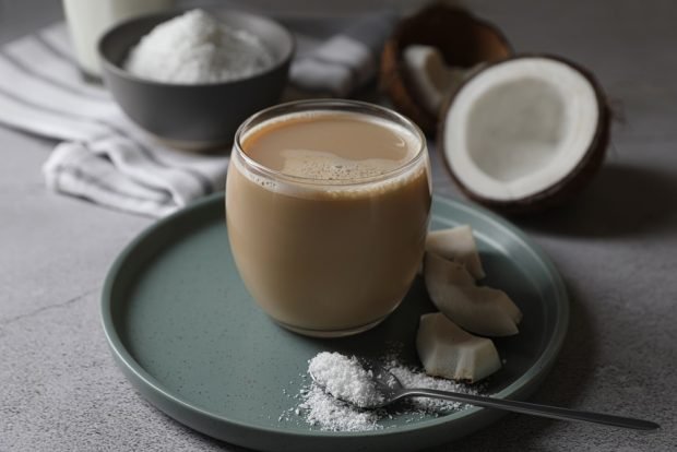 Coffee with coconut milk