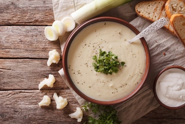 Color cabbage soup with onion