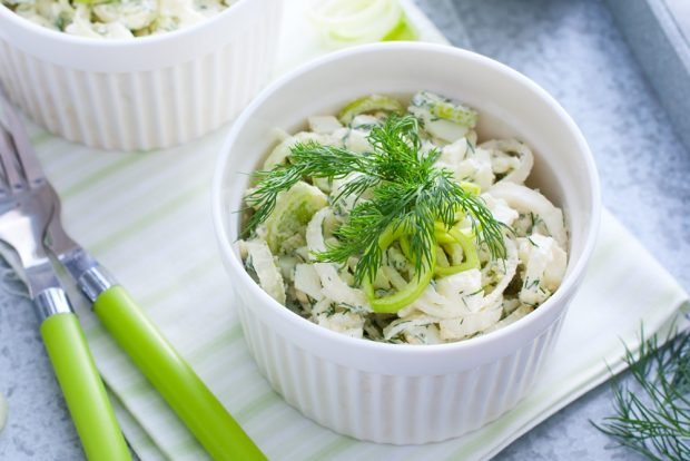 Egg salad, onions and sour cream