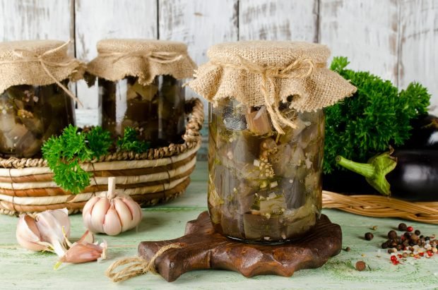 Eggplant as mushrooms for the winter without sterilization