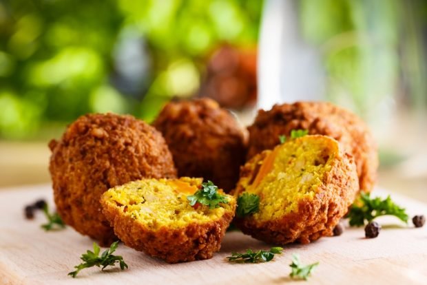 Falafel with carrots Falafel with carrots