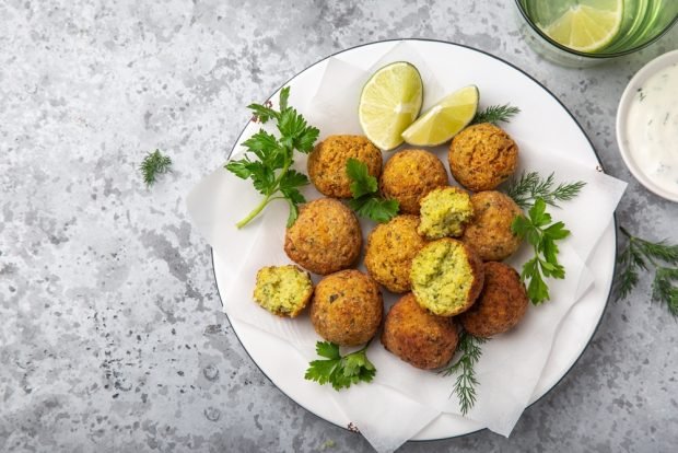 Falafel with greens Falafel with greens