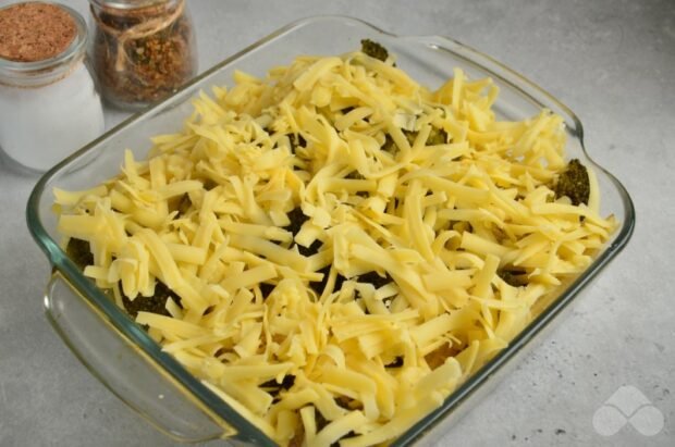Fish fillet with broccoli and corn - recipe photo, step 4