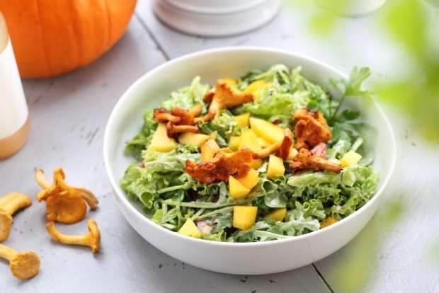 Fox salad and pumpkin