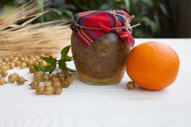 Gooseberry jam with orange through a meat grinder Gooseberry jam with orange through a meat grinder