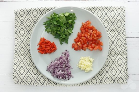 Guacamole with tomatoes and chili - recipe photo, step 1