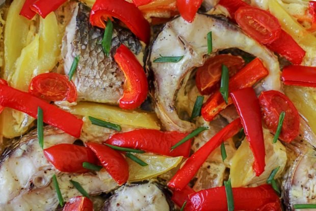 Hek with vegetables and cream Hek with vegetables and cream