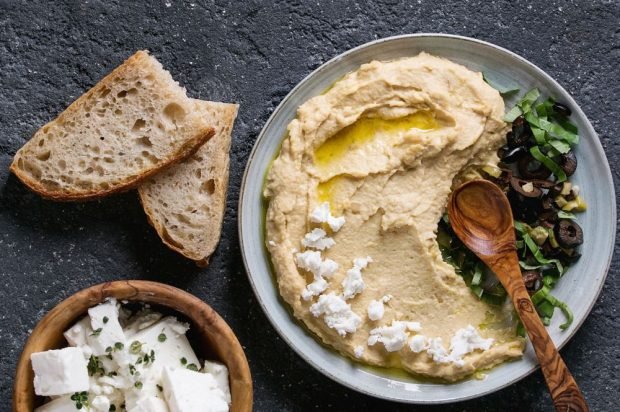 Humus in Greek