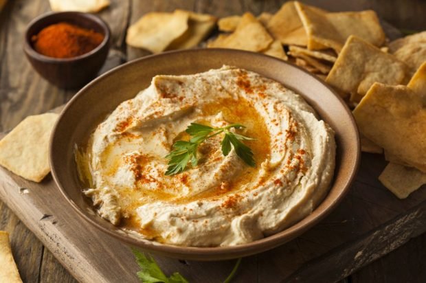 Humus with acute paprika Humus with acute paprika