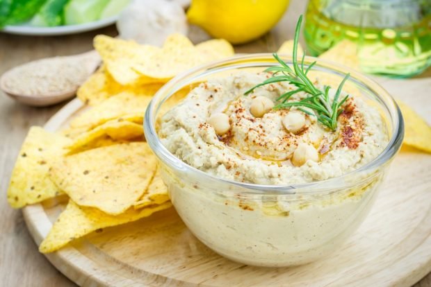 Humus with cabbage and herbs Humus with cabbage and herbs