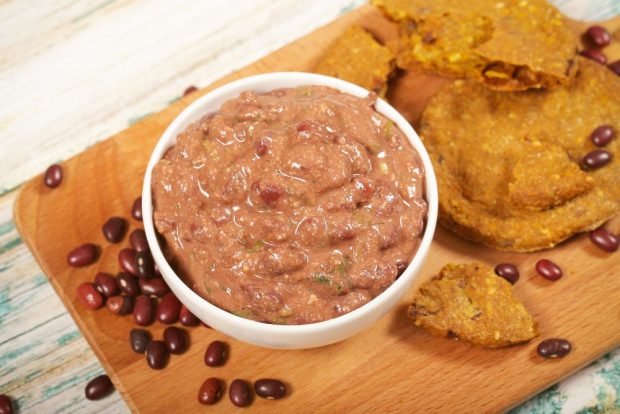 Lean paste from beans Lean paste from beans